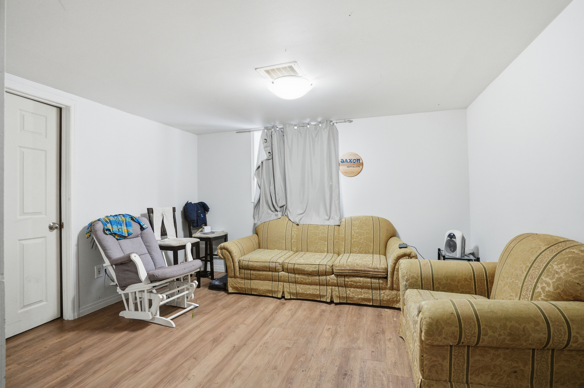 $31万，河西独栋出售，地下室分门出入带厨房+双车库，311 I Avenue N——林与唐地产 - 8